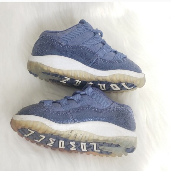 Nike Air Jordan 11 Retro Low Blue White Concord 645107-408 Size 7C - Picture 3 of 7